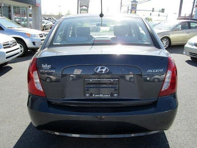 2010 Hyundai Accent  GLS