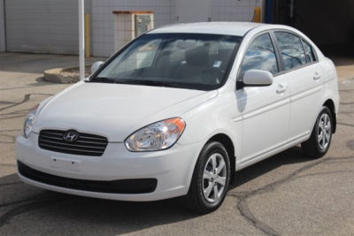 2011 Hyundai Accent  GLS