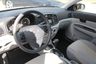 2011 Hyundai Accent  GLS