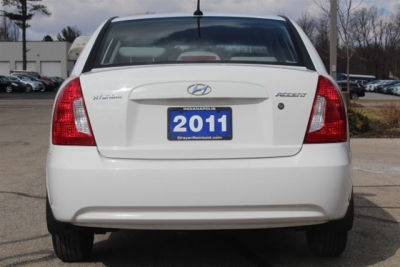 2011 Hyundai Accent  GLS