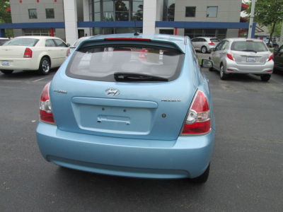 2010 Hyundai Accent  SE