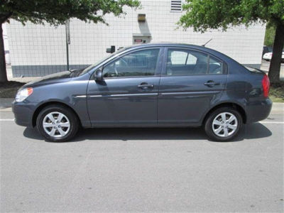 2009 Hyundai Accent  GLS