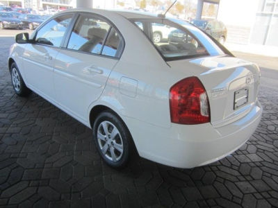 2011 Hyundai Accent  GLS