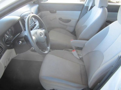 2011 Hyundai Accent  GLS