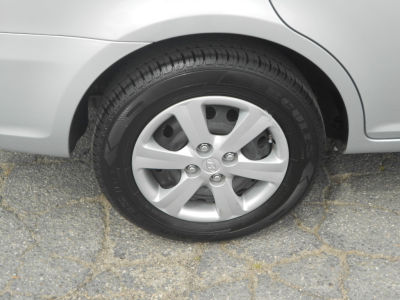 2011 Hyundai Accent  GLS