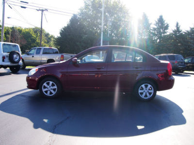 2010 Hyundai Accent  GLS