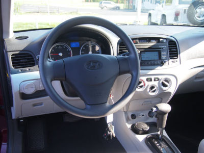 2010 Hyundai Accent  GLS