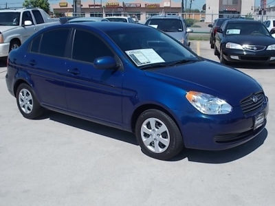 2011 Hyundai Accent  GLS