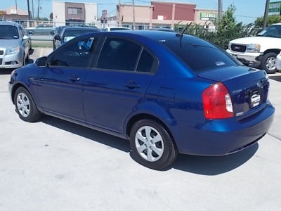 2011 Hyundai Accent  GLS