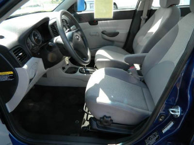 2011 Hyundai Accent  GLS