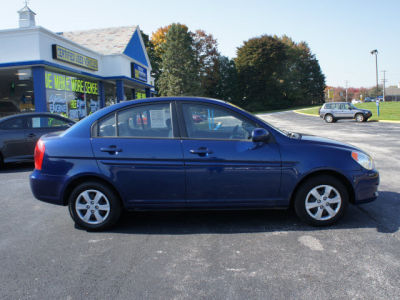 2011 Hyundai Accent GLS