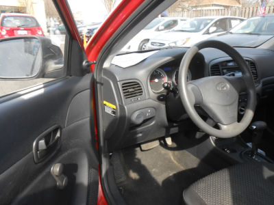 2010 Hyundai Accent Blue