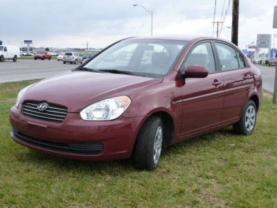 2011 Hyundai Accent  GLS