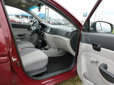 2011 Hyundai Accent  GLS