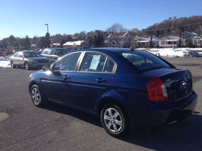 2011 Hyundai Accent  GLS