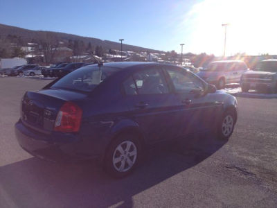 2011 Hyundai Accent  GLS
