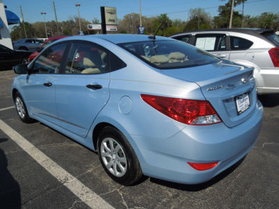 2012 Hyundai Accent GLS