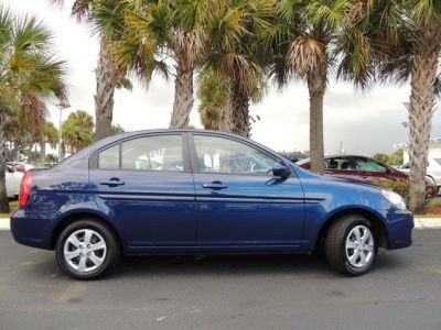 2011 Hyundai Accent GLS
