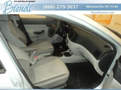 2011 Hyundai Accent GLS