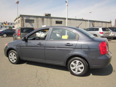 2011 Hyundai Accent  GLS