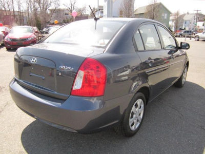 2011 Hyundai Accent  GLS