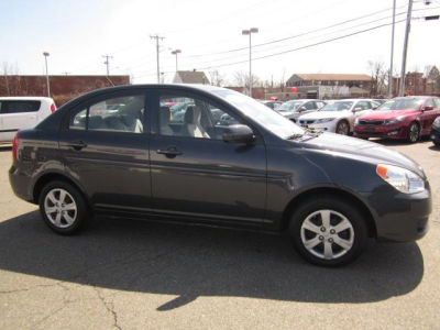 2011 Hyundai Accent  GLS
