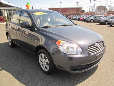 2011 Hyundai Accent  GLS