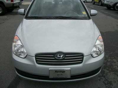 2011 Hyundai Accent  GLS