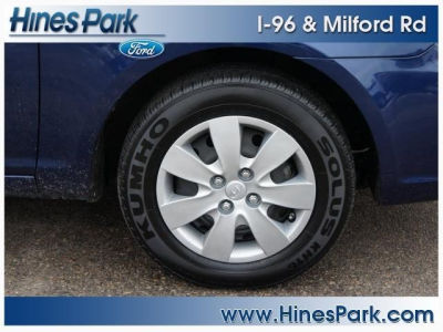 2011 Hyundai Accent  GS