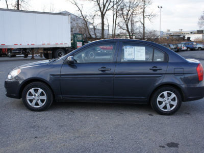 2011 Hyundai Accent  GLS