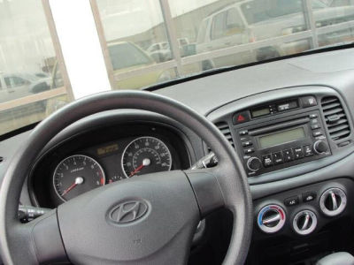 2008 Hyundai Accent  GS