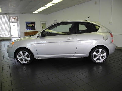 2009 Hyundai Accent SE