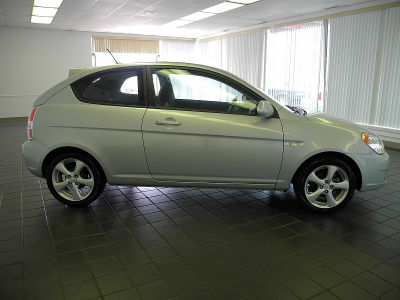 2009 Hyundai Accent SE