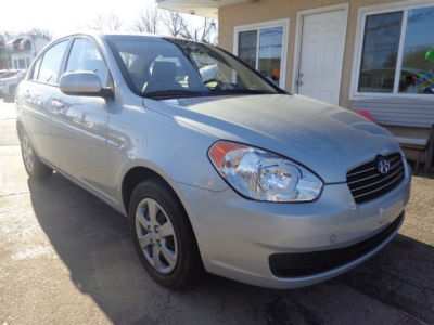 2011 Hyundai Accent  GLS