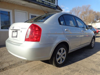 2011 Hyundai Accent  GLS
