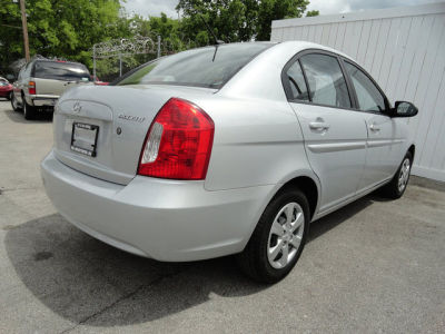 2009 Hyundai Accent  GLS