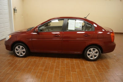 2011 Hyundai Accent  GLS