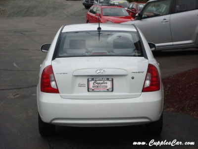 2011 Hyundai Accent  GLS
