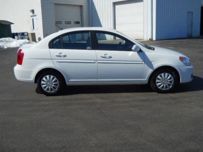 2009 Hyundai Accent  Auto GLS