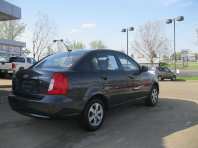 2011 Hyundai Accent GLS