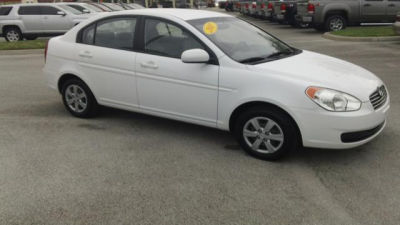 2011 Hyundai Accent  GLS