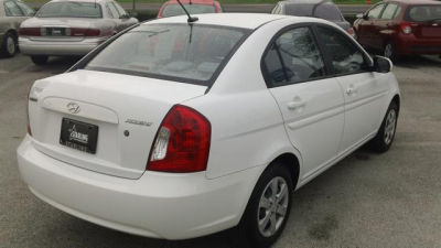 2011 Hyundai Accent  GLS