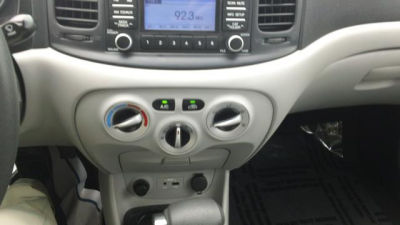 2011 Hyundai Accent  GLS