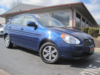 2011 Hyundai Accent  GLS