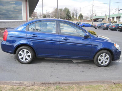 2011 Hyundai Accent  GLS