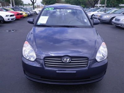 2010 Hyundai Accent  GLS