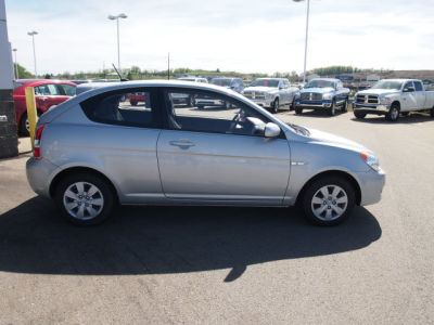 2010 Hyundai Accent Blue