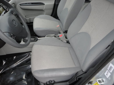 2010 Hyundai Accent  GLS
