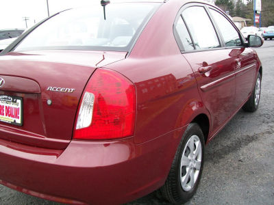 2011 Hyundai Accent GLS