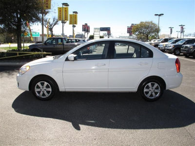2011 Hyundai Accent GLS